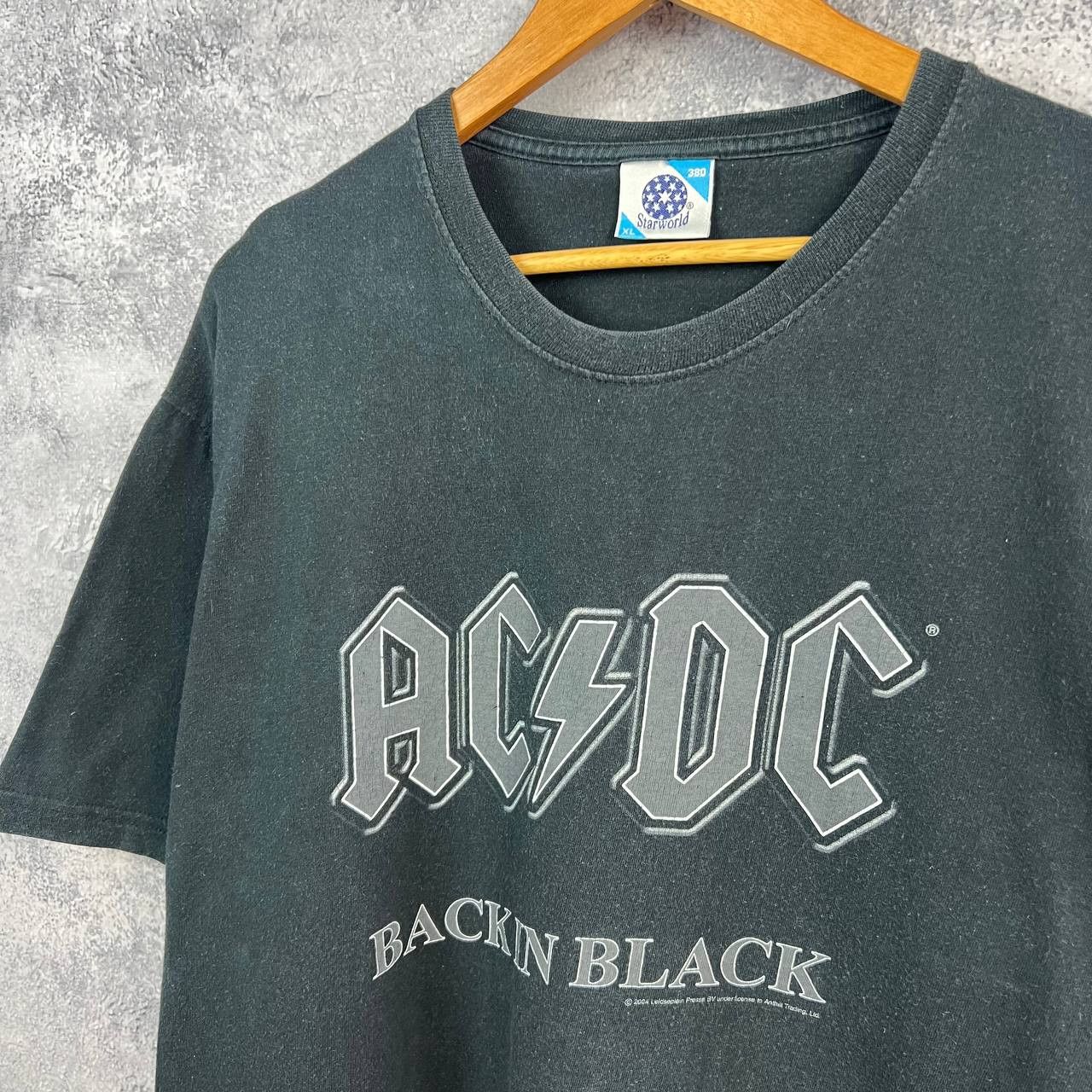 AC/DC Acdc Back In Black 2004 Vintage Tee Size US XL / EU 56 / 4 - 2 Thumbnail