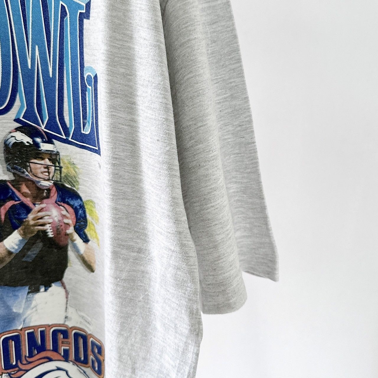 Vintage 90s Denver Broncos Vs Atlanta Falcons NFL t-shirt/ XL Size US XL / EU 56 / 4 - 6 Thumbnail