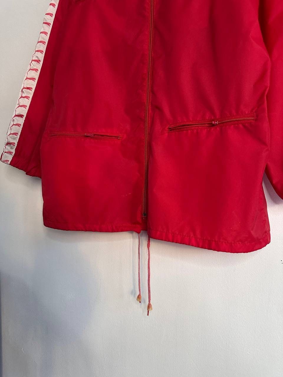 Puma Vintage Puma red windbreaker jacket with logo tape sleeves Size US L / EU 52-54 / 3 - 2 Thumbnail