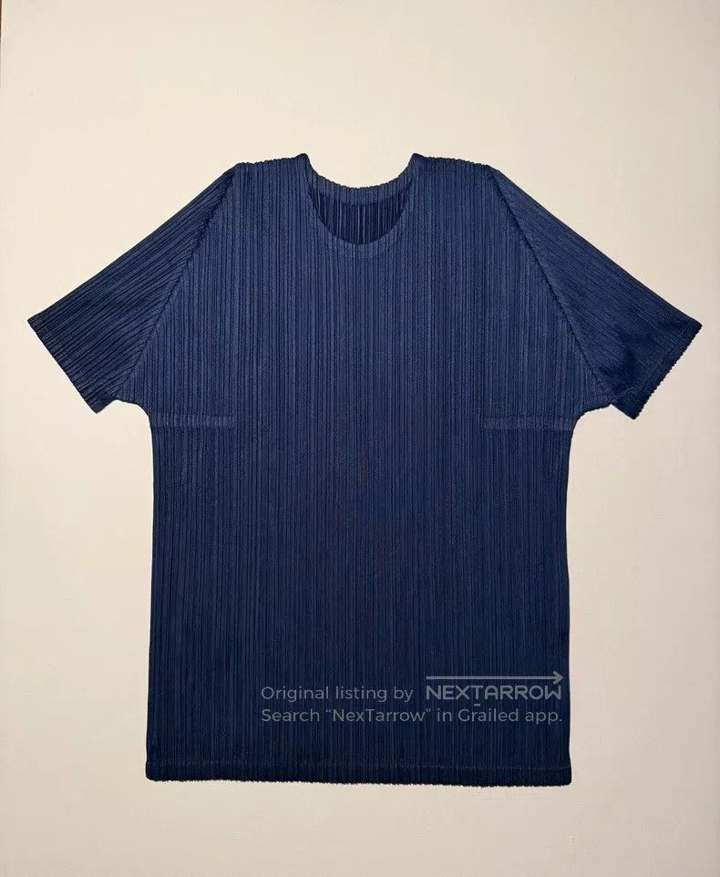 Issey Miyake Issey Miyake Navy Blue Pleated T-shirt Size L / US 10 / IT 46 - 2 Thumbnail