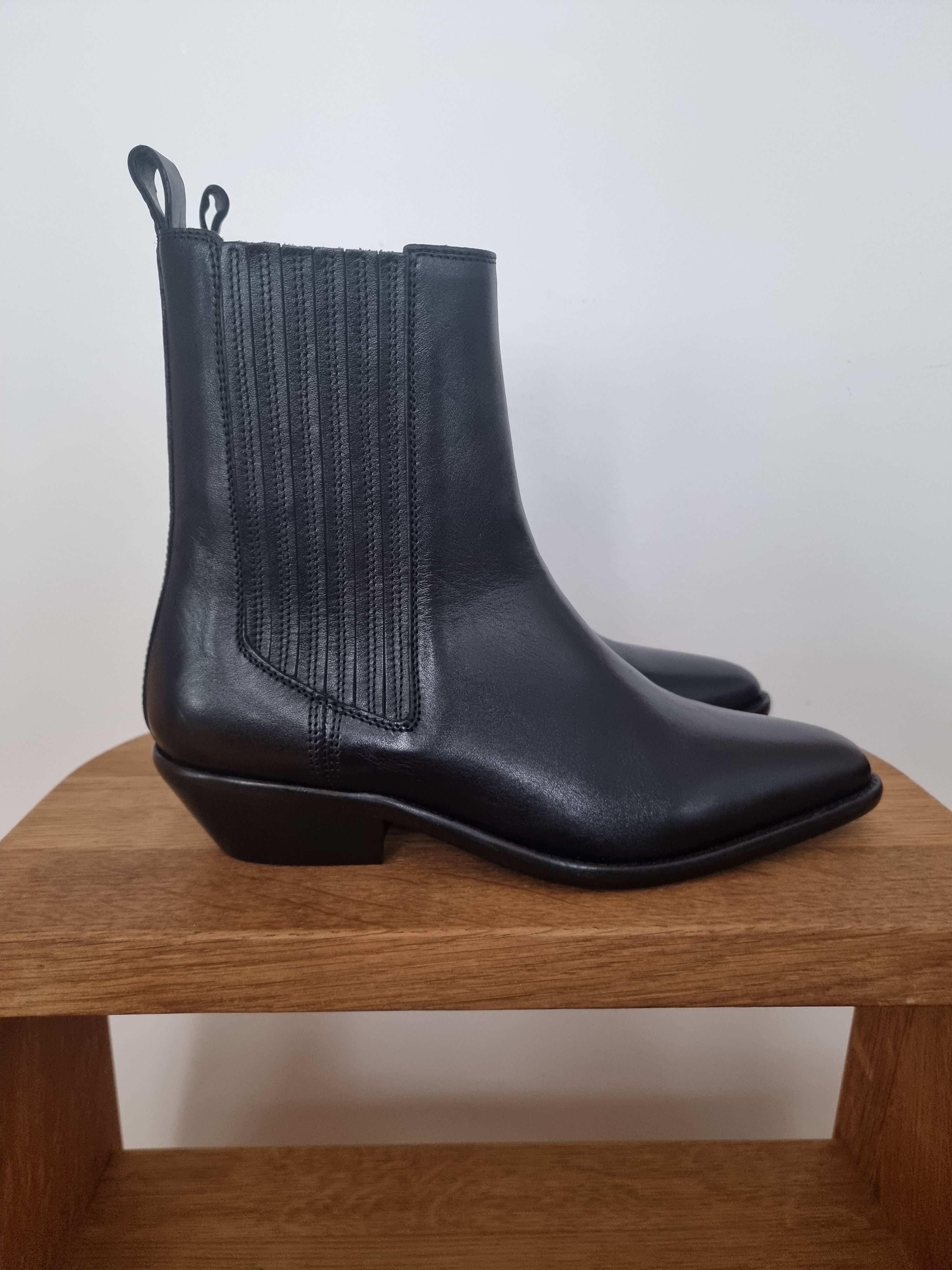 Bottines Isabel Marant Taille 39 En Daim Kaki - Neuves Sans Boîte, Style Bottes