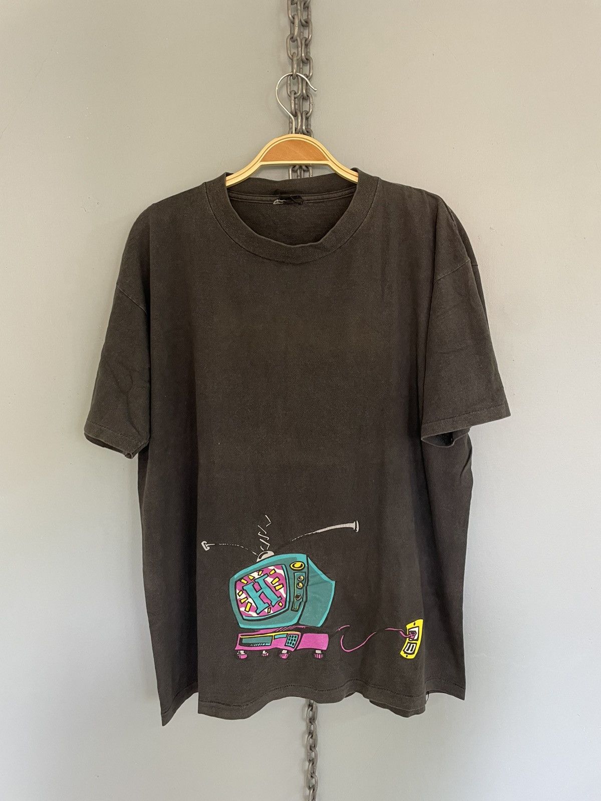 Vintage Vintage 90s Hangers skateboards streetwear t shirt Size US L / EU 52-54 / 3 - 1 Thumbnail