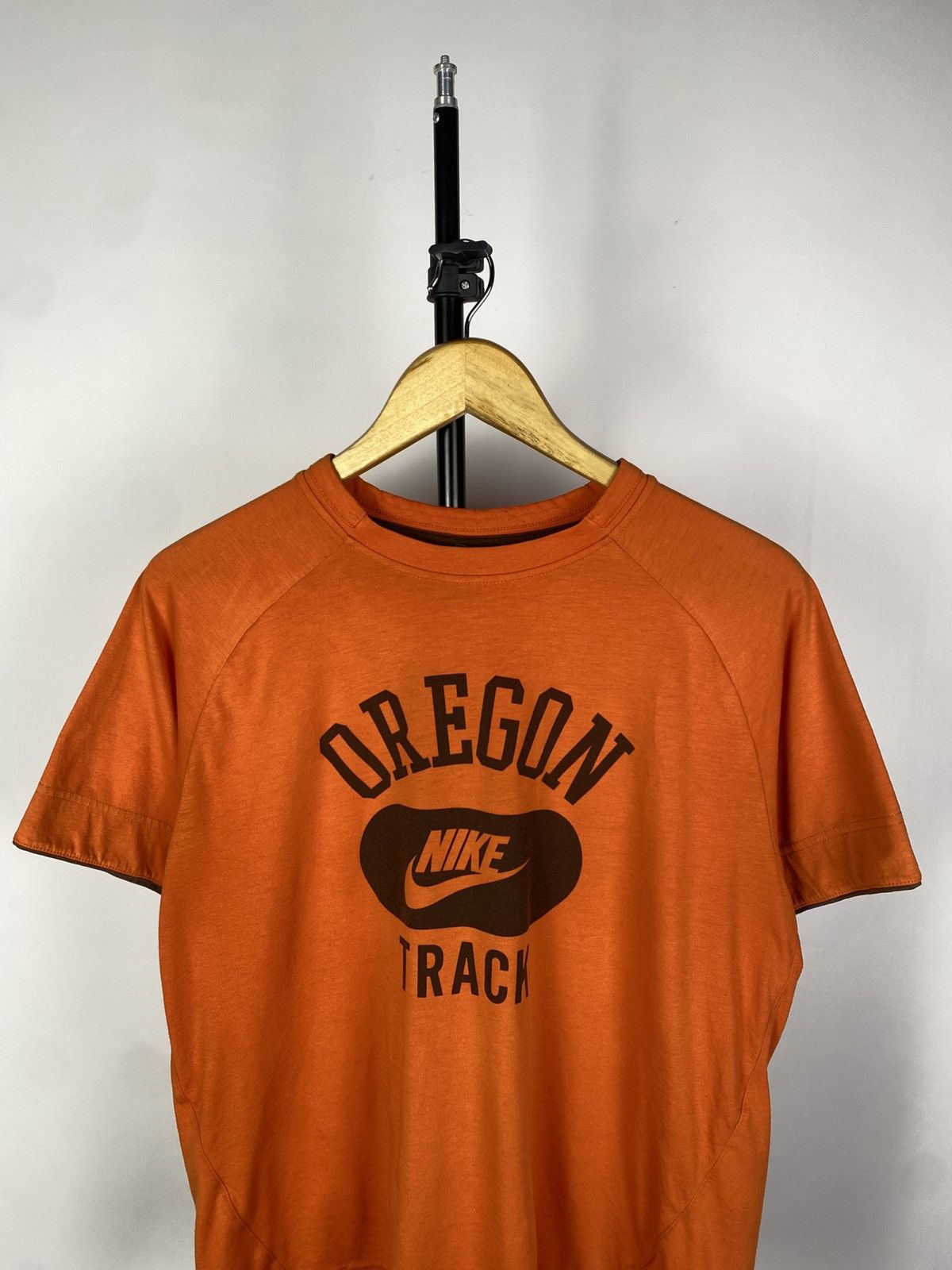 Nike × Vintage 90s Faded Nike Big Logo Vintage Y2K Retro Tee T-Shirt Size US S / EU 44-46 / 1 - 2 Thumbnail