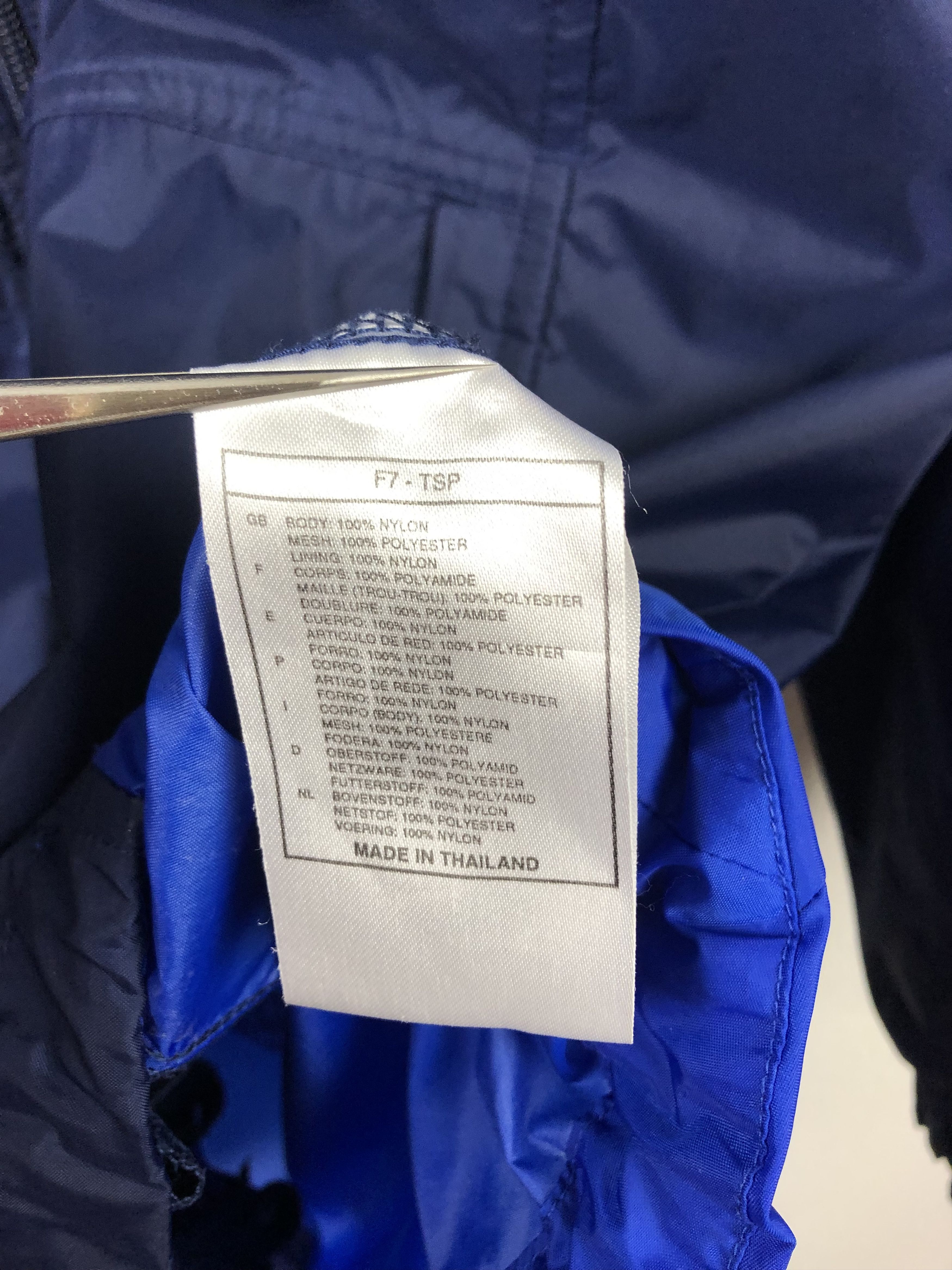 Nike Vintage Nike Glasgow Rangers Wind Football Jacket Soccer Size US XL / EU 56 / 4 - 12 Thumbnail