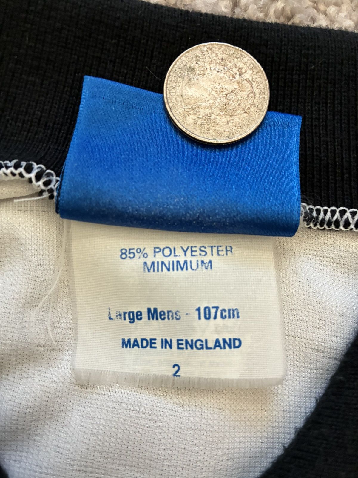 Umbro 1995/1996 Everton Away kit Size US L / EU 52-54 / 3 - 5 Thumbnail