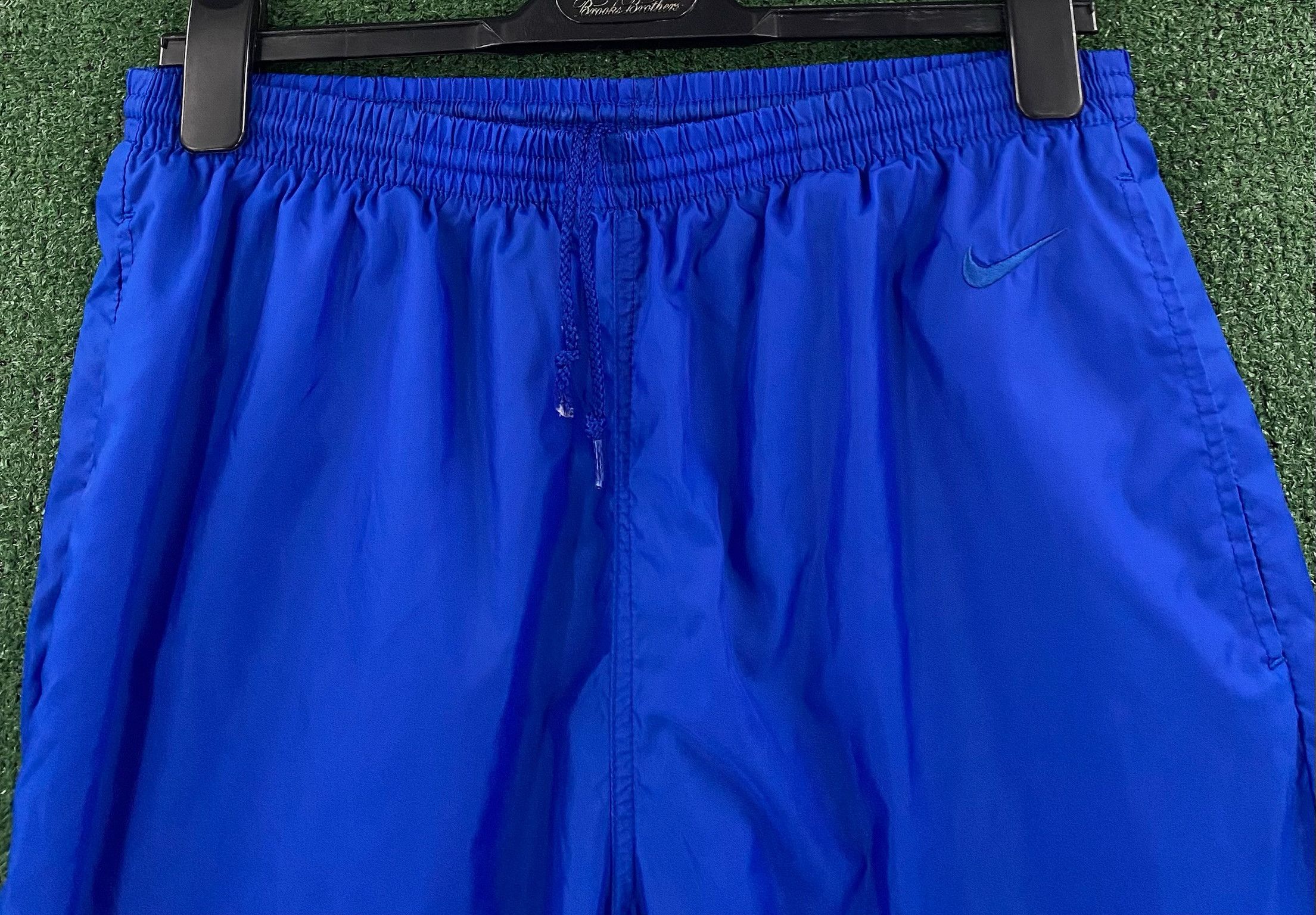 Nike 90s Nike Embroidered Swoosh Windbreaker Pants Large Size US 36 / EU 52 - 2 Thumbnail