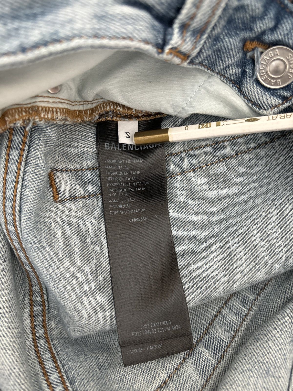 Balenciaga Balenciaga Baggy Denim Pullup Jeans Size US 30 / EU 46 - 6 Thumbnail