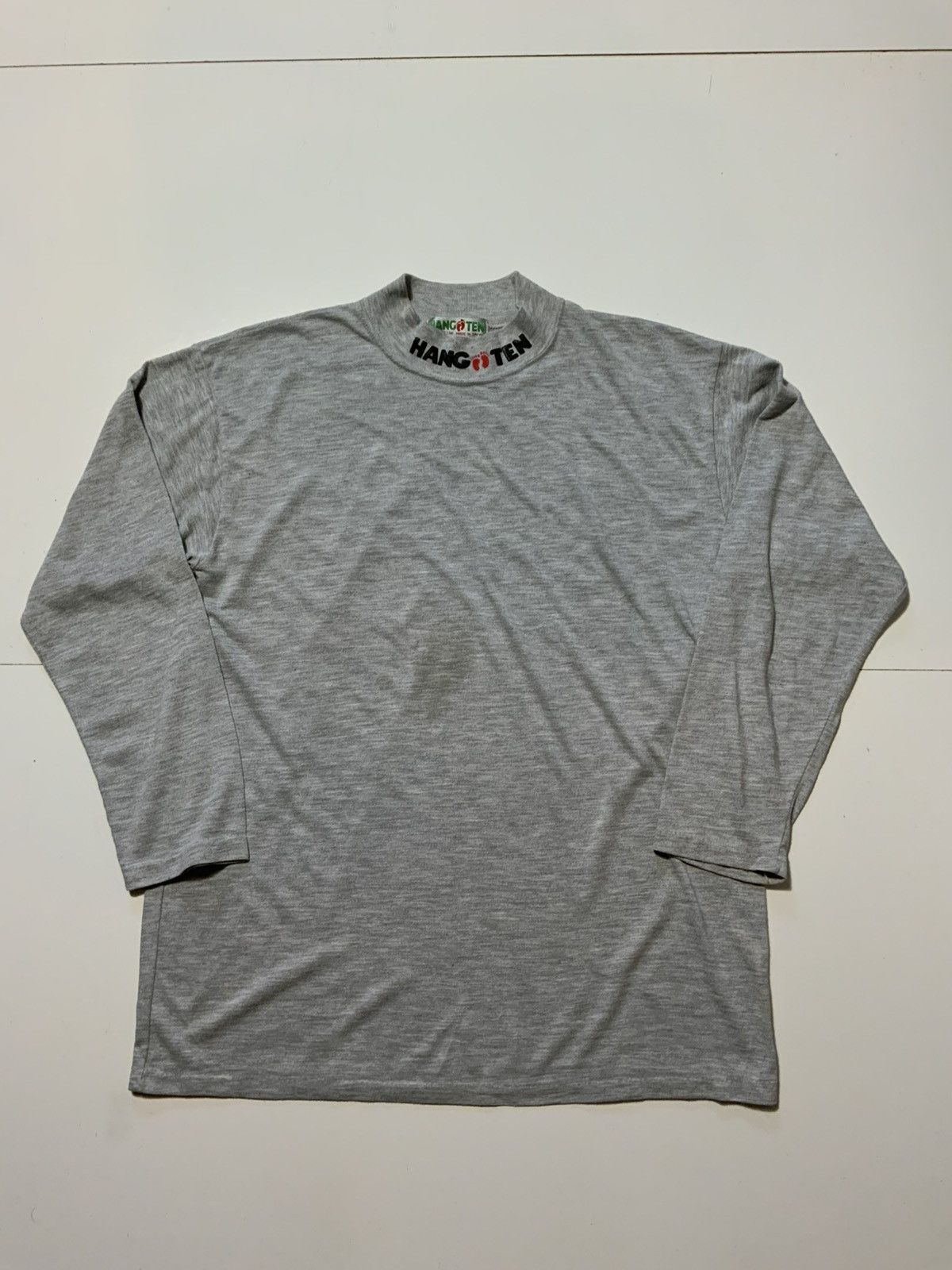 Hang Ten Vintage Hang Ten Made In Japan Mock Neck Footprint T-Shirt Size US S / EU 44-46 / 1 - 2 Thumbnail