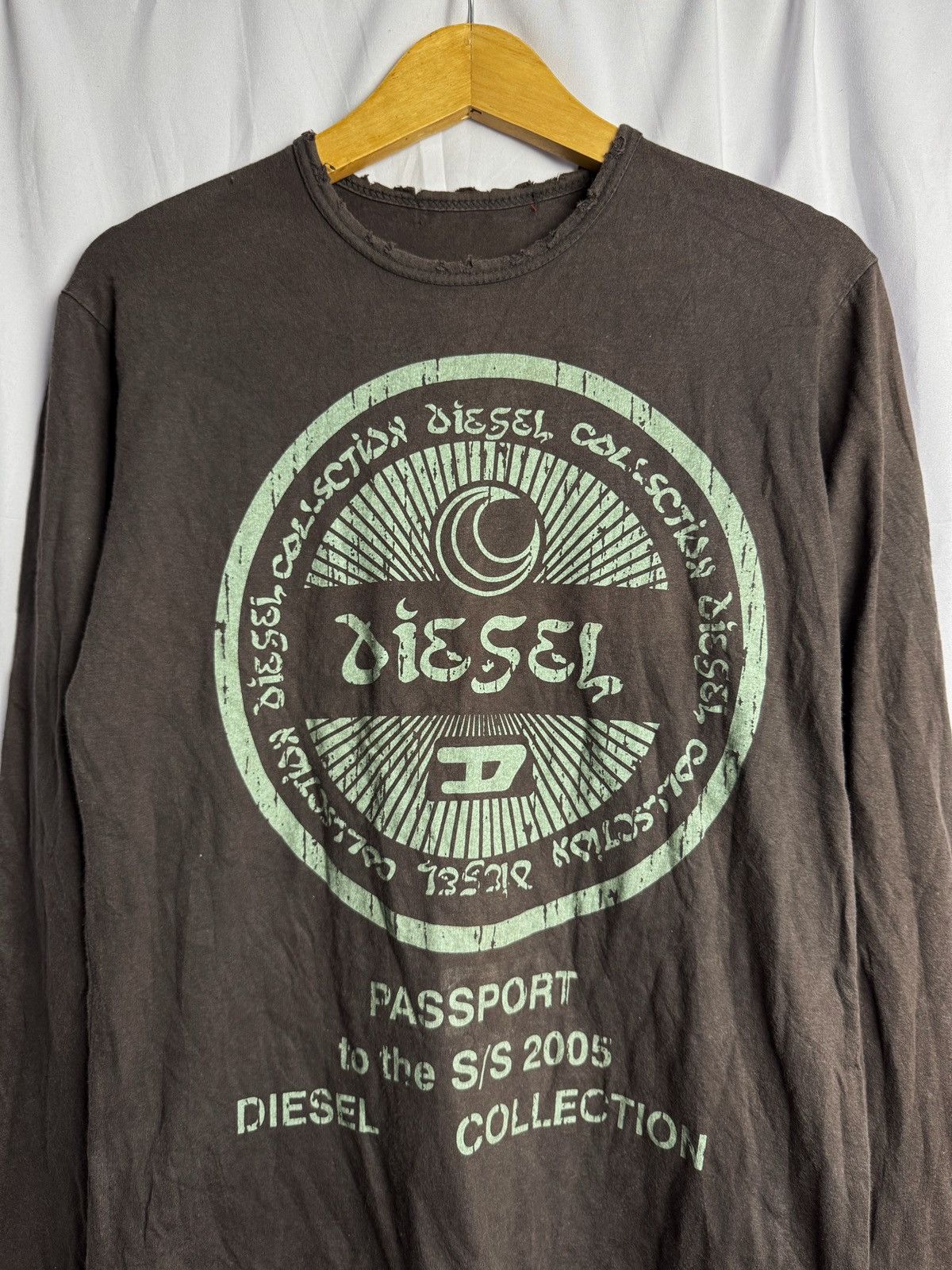 Japanese Brand Distressed Diesel Arabic Long Sleeve SS2005 Size US M / EU 48-50 / 2 - 3 Thumbnail