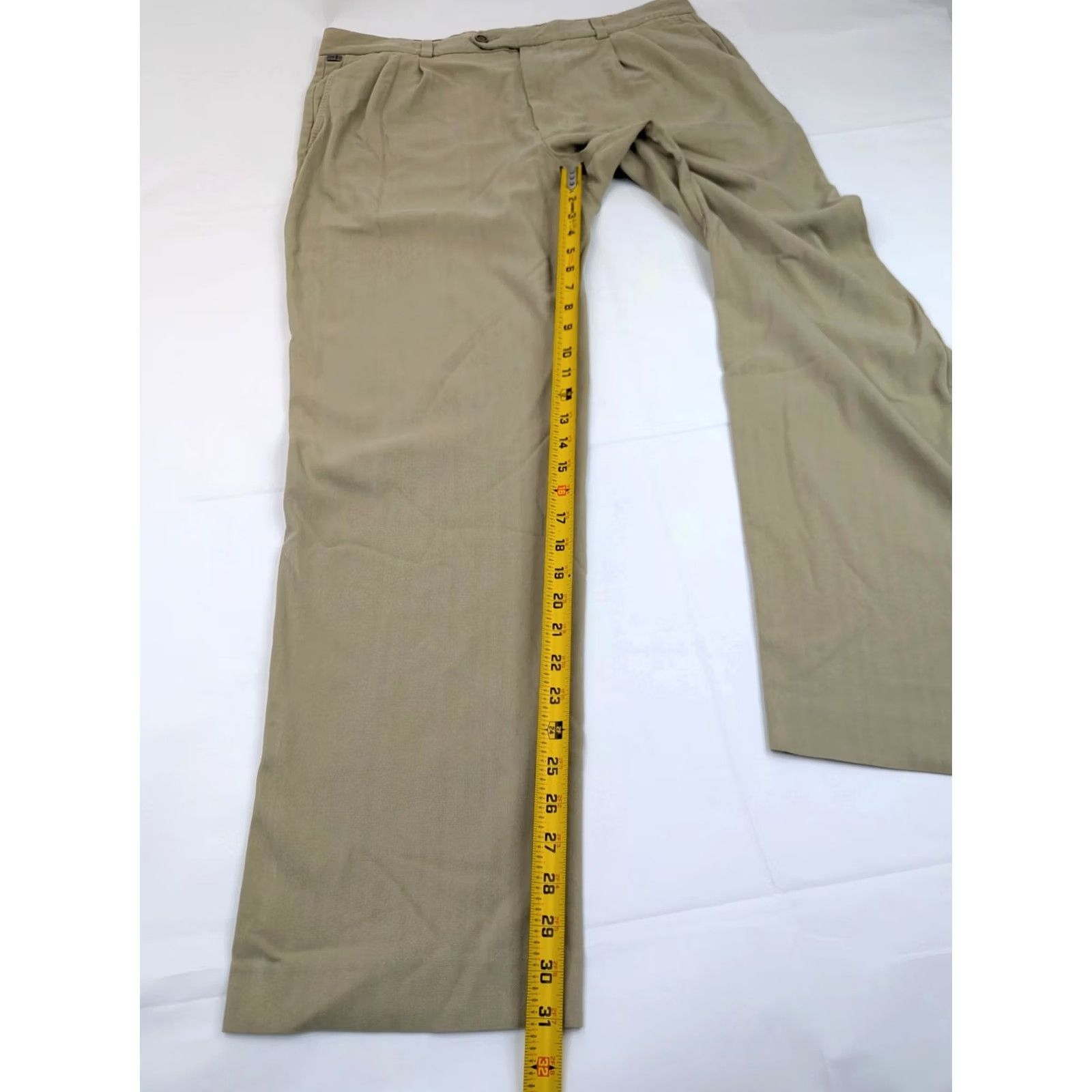 Tommy Bahama Tommy Bahama Silk Pants Beige 37x31 Dress Pants Mens Silk Blend Classic Pleated Front Button Zip Pocket Casual Business Travel Resort Wear Size US 37 - 3 Thumbnail