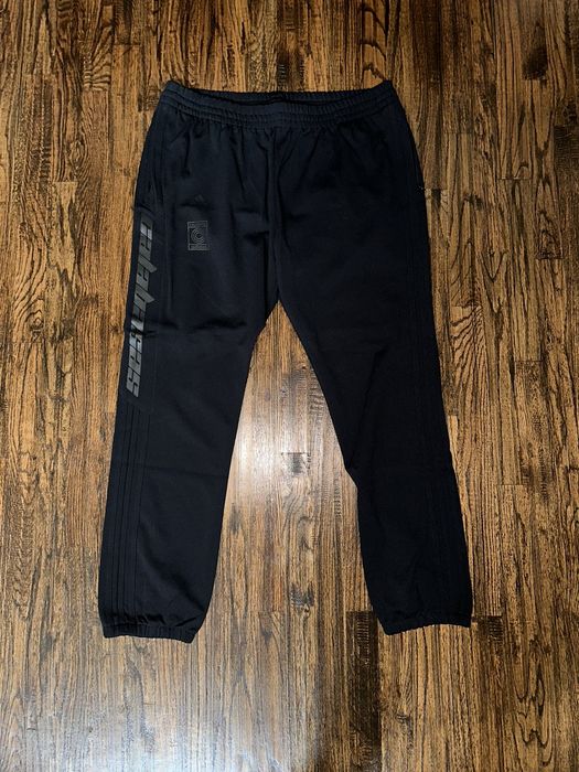 Adidas us kanye outlet west xxl