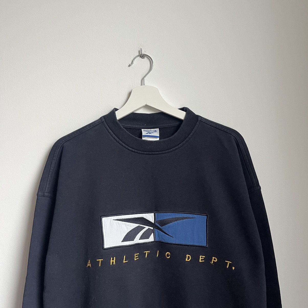 Reebok Vintage Reebok Athletic Dept Big Logo Sweatshirt Size US L / EU 52-54 / 3 - 2 Thumbnail
