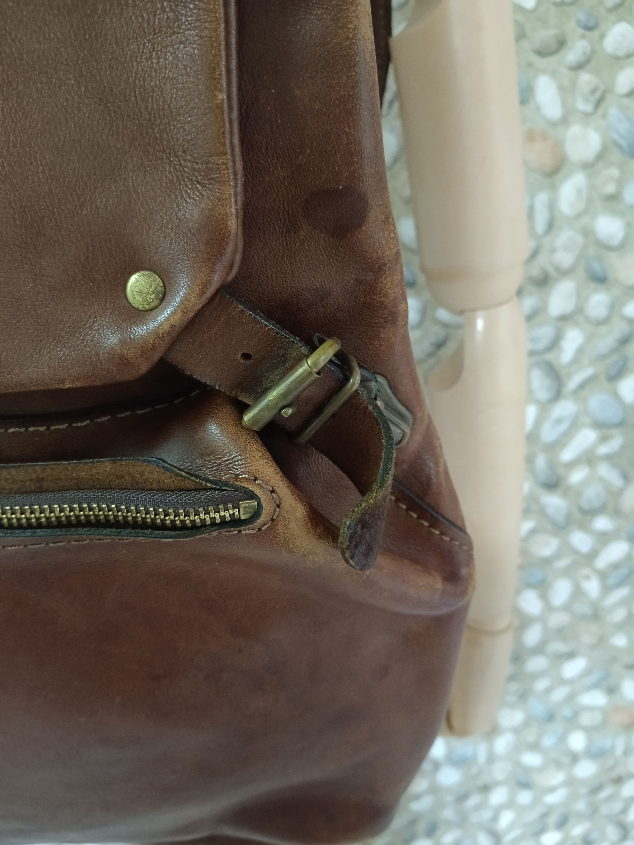 Leather HERZ PATINS LEATHER R-135 Star Backpack" dalam tajuk. Size ONE SIZE - 2 Thumbnail