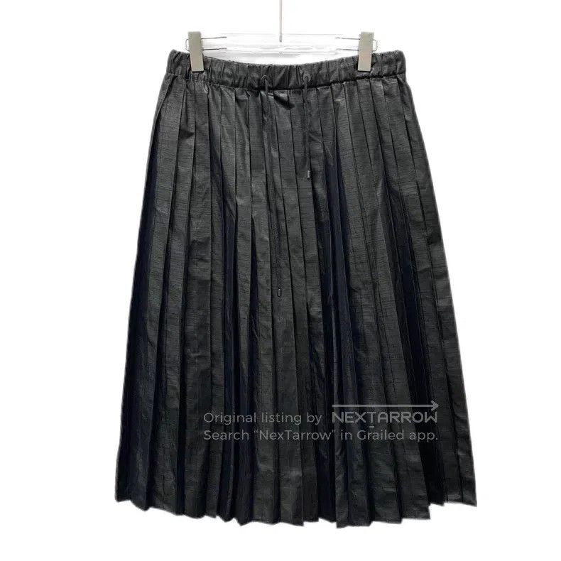 Brunello Cucinelli Brunello Cucinelli Black drawstring casual pleated half-sk Size 27" / US 4 / IT 40 - 1 Thumbnail