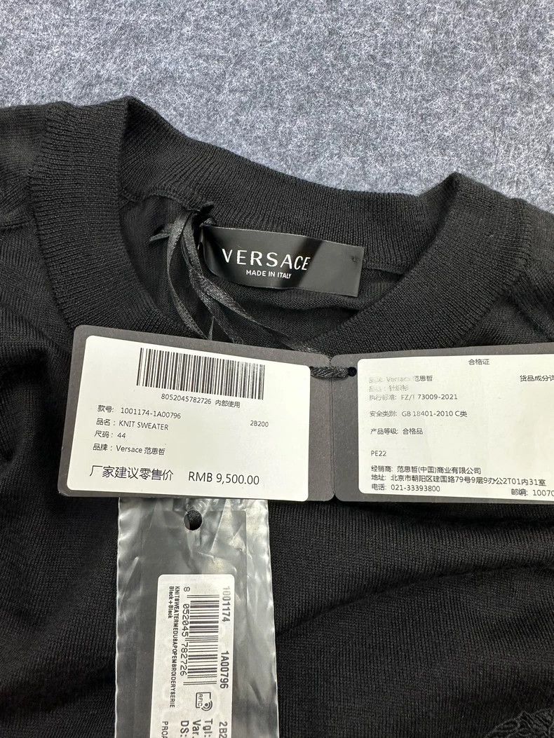 Versace Versace Wool cashmere sweater Size US S / EU 44-46 / 1 - 6 Thumbnail