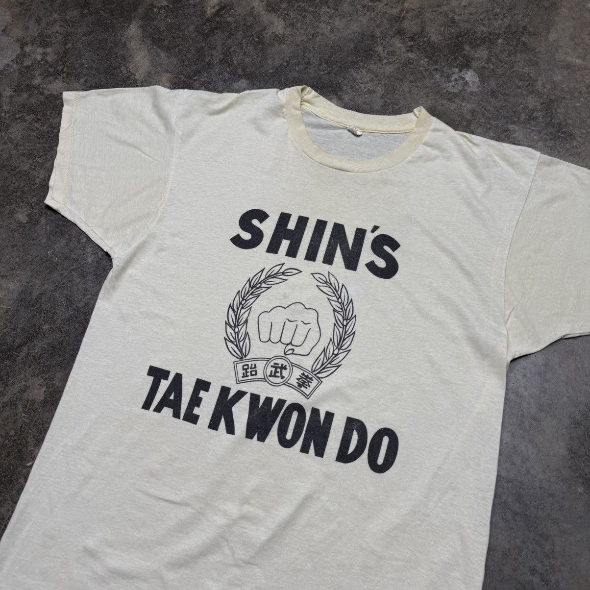 Vintage vintage 70s 80s taekwondo karate fighting thin tshirt Size US L / EU 52-54 / 3 - 3 Thumbnail