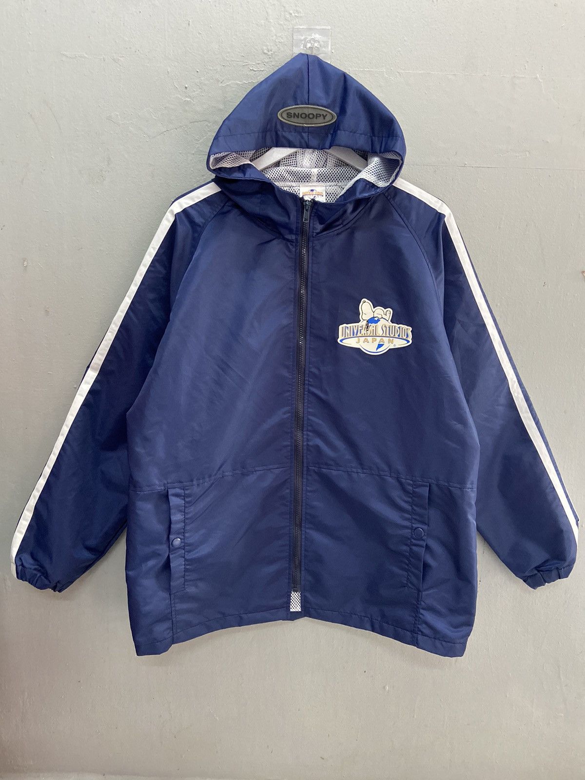 Disney VINTAGE SNOOPY UNIVERSAL STUDIOS JAPAN LIGHTS JACKET Size US M / EU 48-50 / 2 - 1 Thumbnail