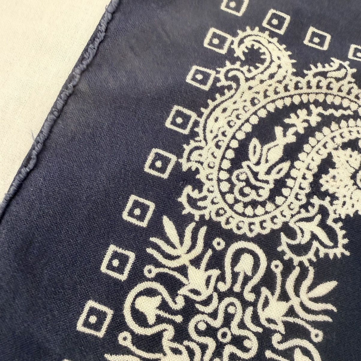 Other Vintage Paris Accessories Inc Bandana Navy Paisley RN 13960 Size ONE SIZE - 8 Thumbnail