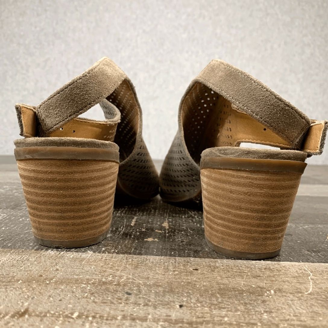 Lucky Brand Lucky Brand Women’s Bertel Peep Toe Suede Sandals Tan Ankle Strap Slingback Heel Size 10 Womens Size US 10 / IT 40 - 4 Thumbnail