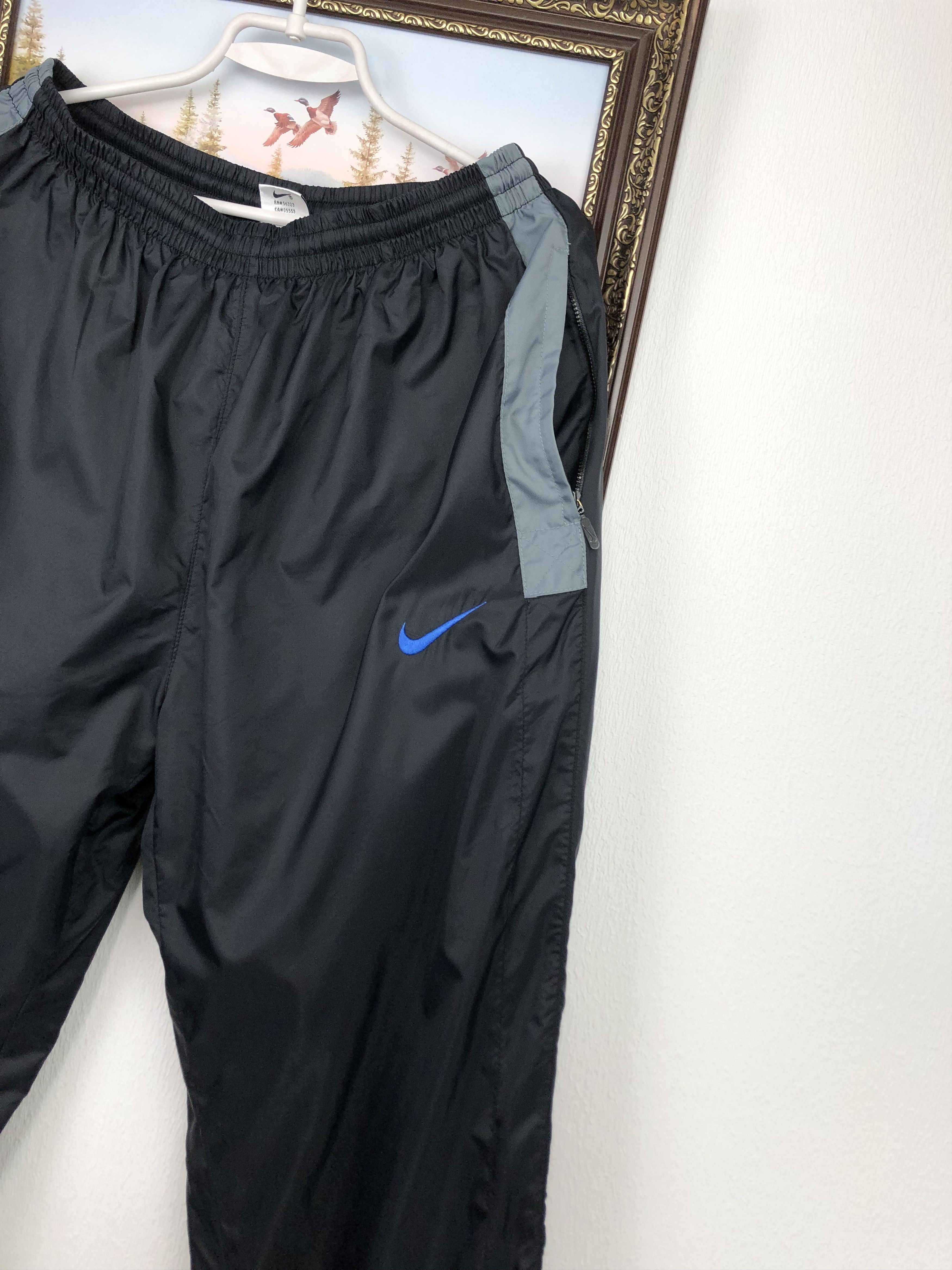 Nike Vintage 90's Nike Nylon Black Pants Track Sweatpants Size XL Size US 38 / EU 54 - 2 Thumbnail