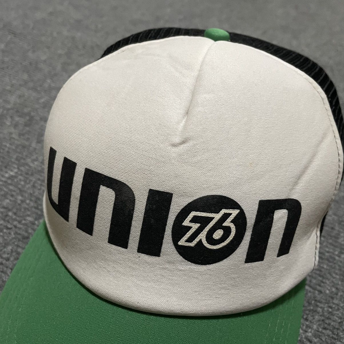 Vintage Vintage 76 Lubricant Racing Trucker Hat Size ONE SIZE - 2 Thumbnail