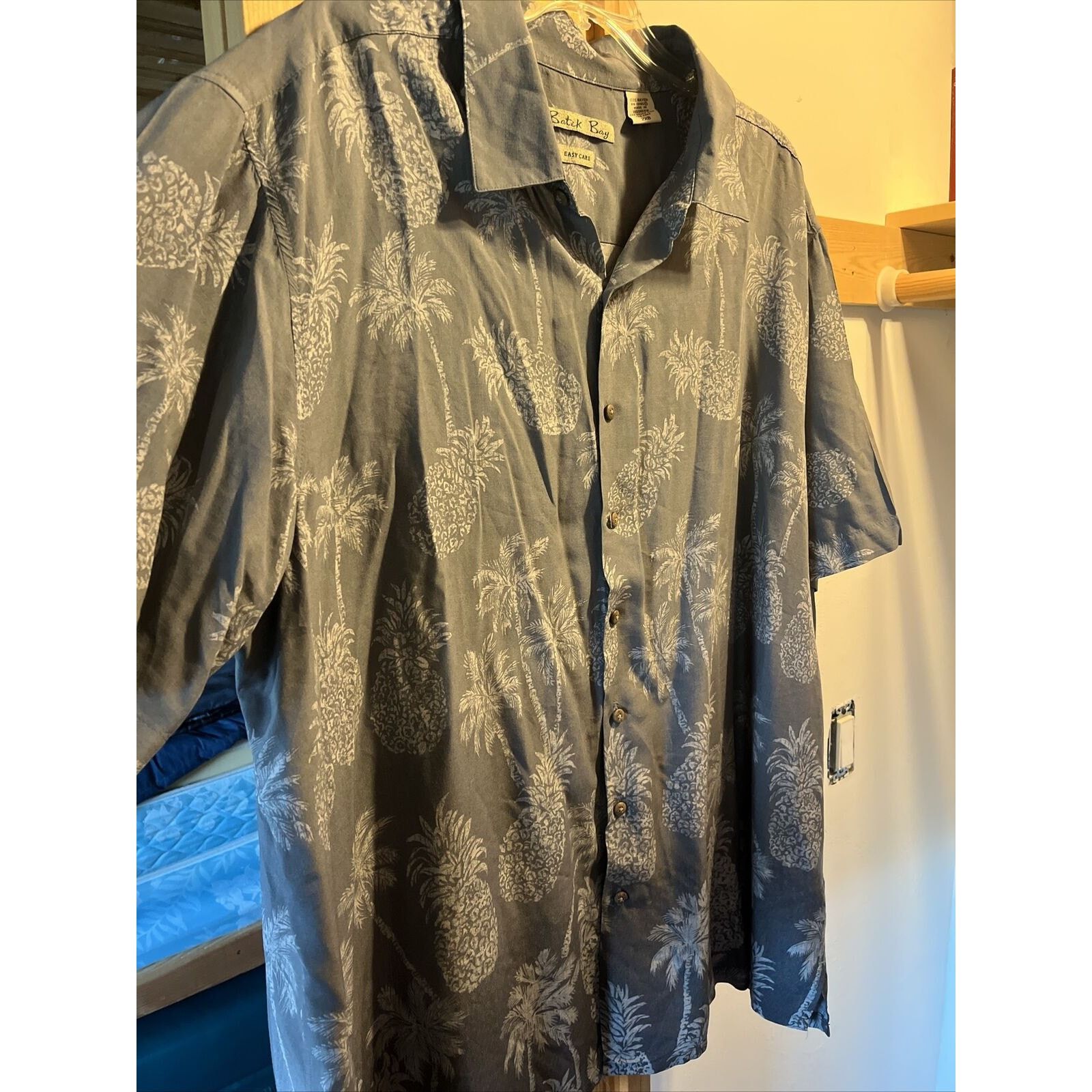 Batik Bay Batik Bay Men 2XB Gray Floral SS Button Rayon Hawaiian Shirt Size US XXL / EU 58 / 5 - 4 Thumbnail