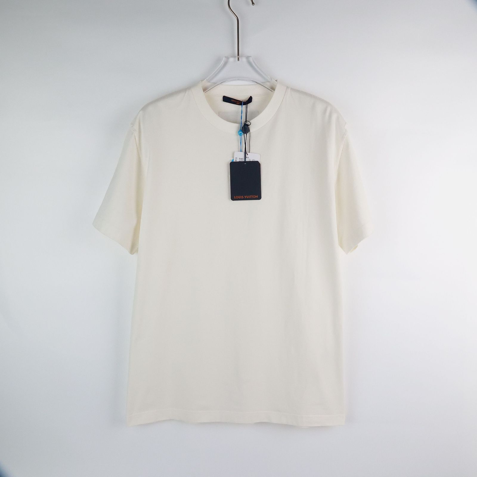 Louis Vuitton Louis Vuitton Embossed Logo T-Shirt Size L Size US L / EU 52-54 / 3 - 1 Thumbnail