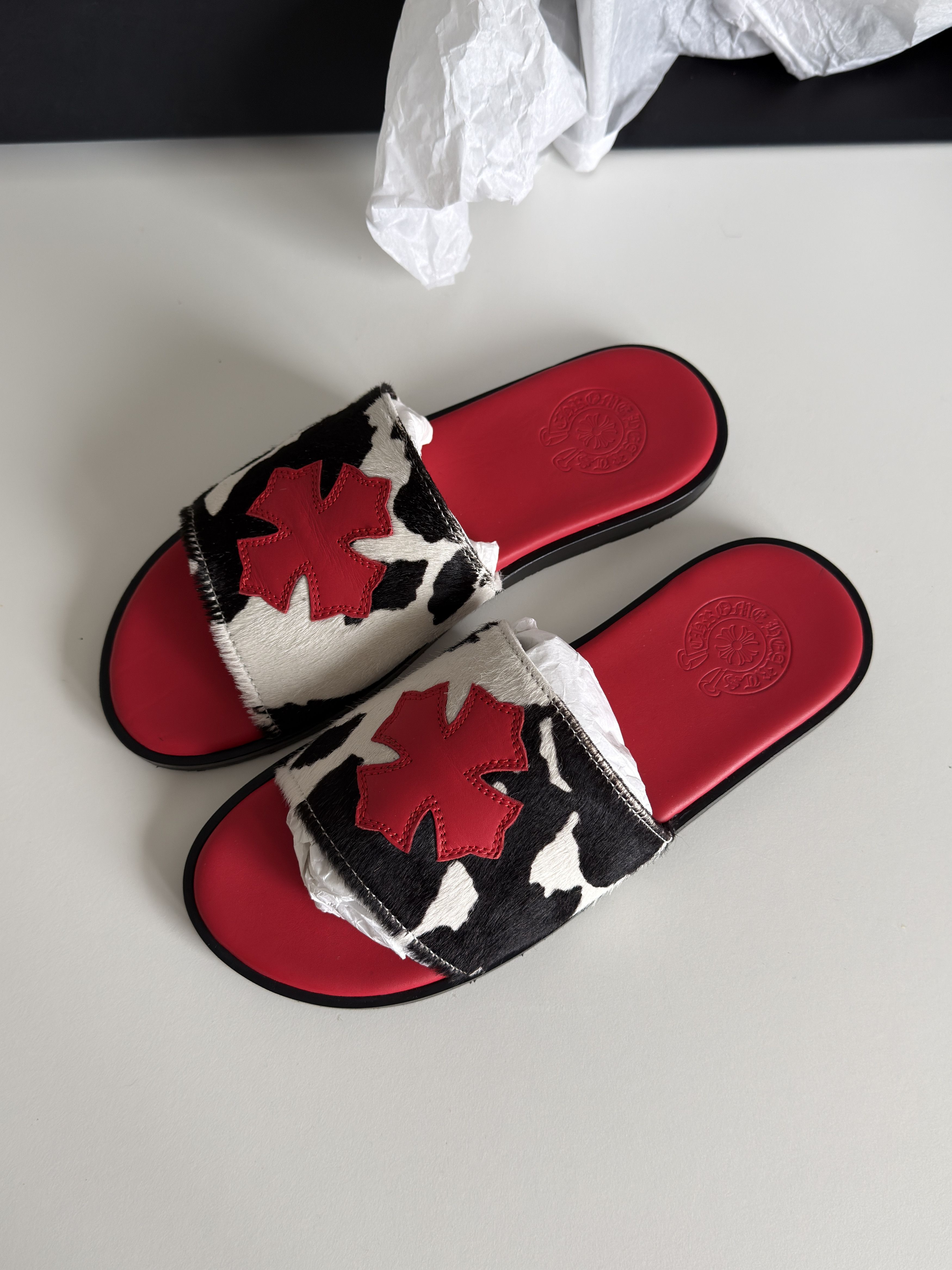 Chrome Hearts Chrome hearts Red patch cow slides Size US 7 / EU 40 - 1 Thumbnail