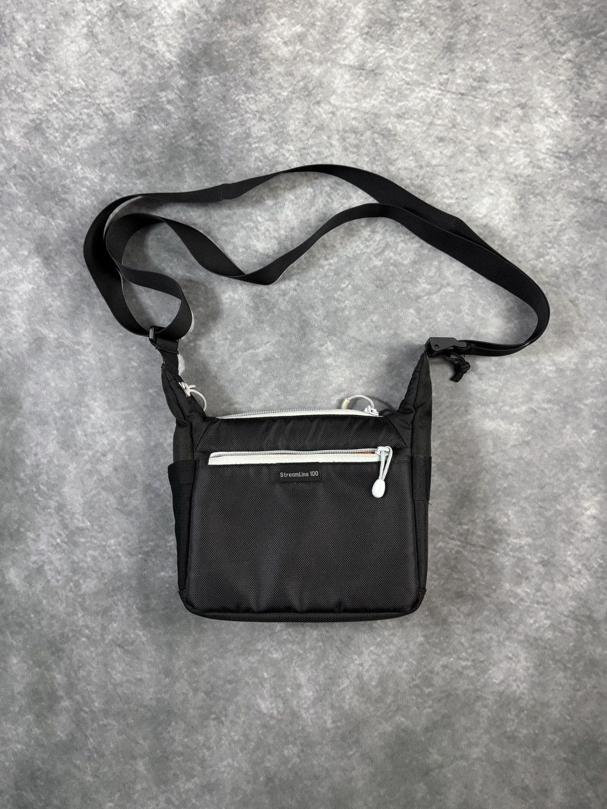 Lowepro Lowepro Sling Bag StreamLine 100Mini Messenger Day Side Pack Size ONE SIZE - 7 Thumbnail