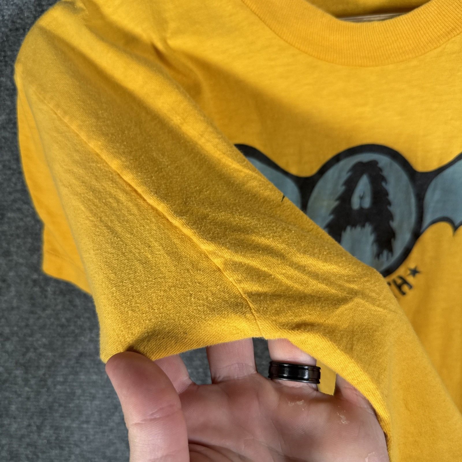 Aerosmith Vintage Aerosmith Shirt Large Yellow 1974 Get Your Wings Size US L / EU 52-54 / 3 - 6 Thumbnail