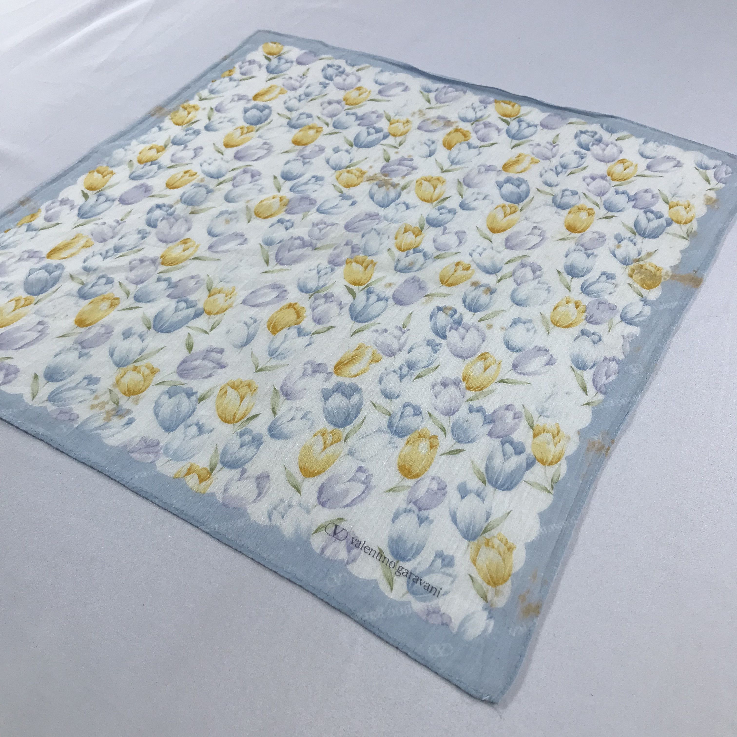 Valentino × Vintage Valentino Garavani Bandana / Handkerchief/Neckerchief -S2244 Size ONE SIZE - 2 Thumbnail