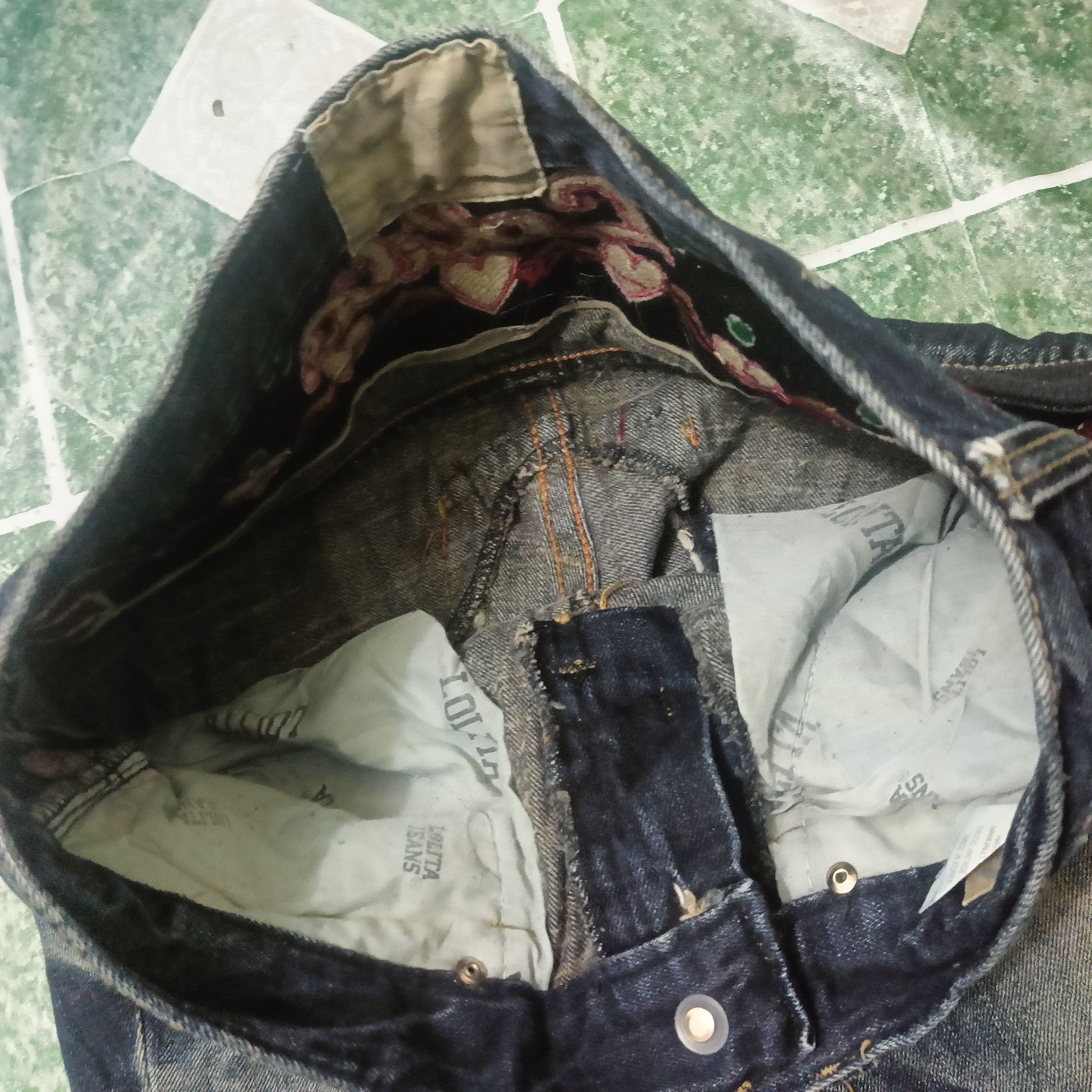If Six Was Nine Japanese Yoshitomo Nara Lolita Flared Mud Wash Distressed Size US 30 / EU 46 - 10 Thumbnail