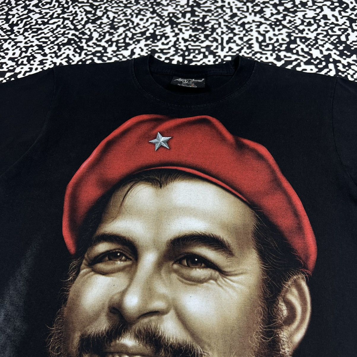 Vintage Vintage 00s Che Guevara Revolution Band Style Face T-shirt Size US S / EU 44-46 / 1 - 6 Thumbnail