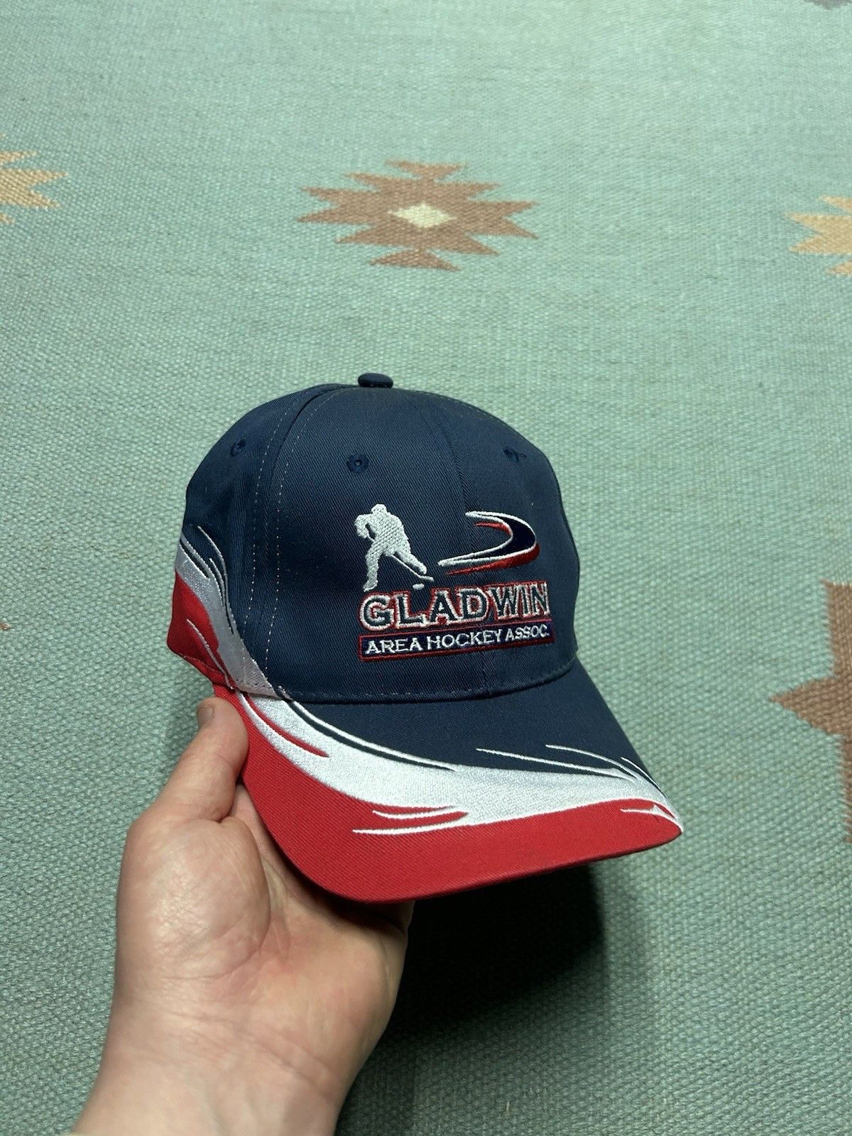Vintage Vtg hat Gladwin area hockey association Michigan swirl wave Size ONE SIZE - 1 Thumbnail