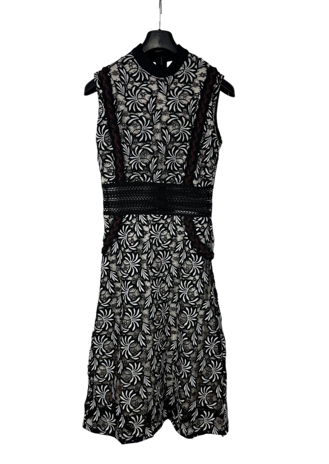 Self-Portrait Self Portrait Lace Sleeveless Lace Midi Dress size US4 UK8 Size S / US 4 / IT 40 - 12 Thumbnail