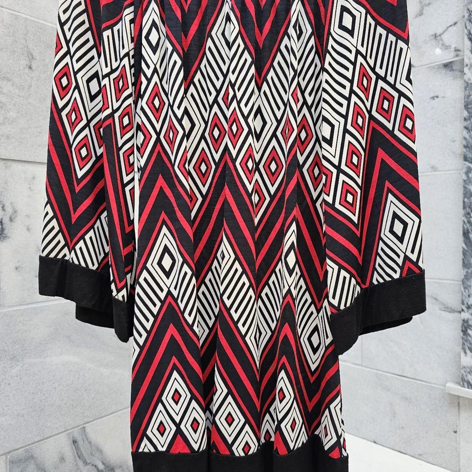 Other Women's Black and Red Dress Size ONE SIZE - 5 Thumbnail