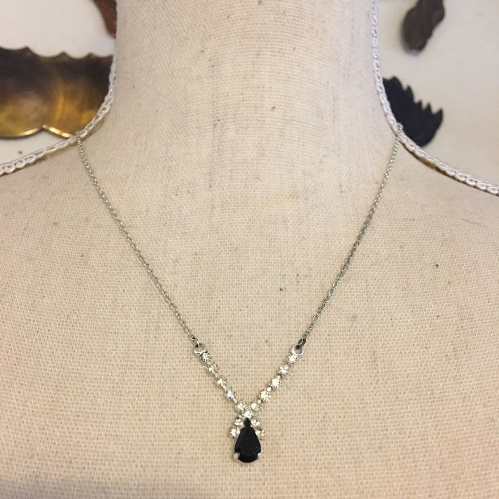 Vintage Vintage Black and white rhinestone dainty necklace Size ONE SIZE - 1 Thumbnail