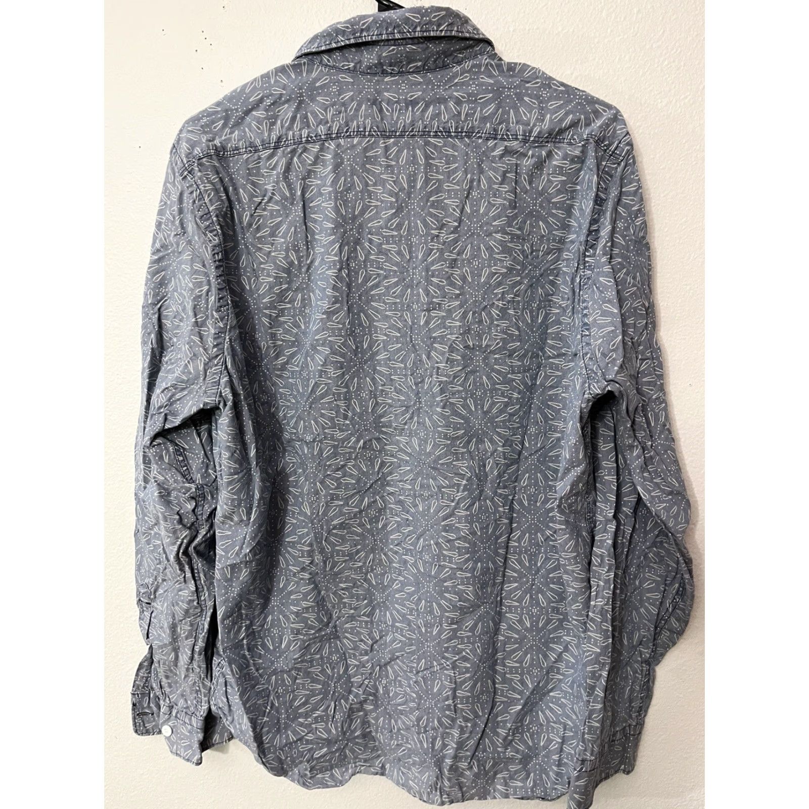 Express VINTAGE Express Button Shirt Men's Large Blue All Over Print Long Sleeve Pockets - Express Shirt Men L Blue All Seasons Casual Modern 90s Mens Size US L / EU 52-54 / 3 - 2 Thumbnail