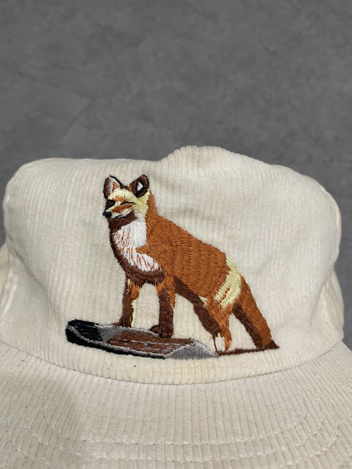Vintage Vintage corduroy hat (fox graphic embroidered) Size ONE SIZE - 2 Thumbnail