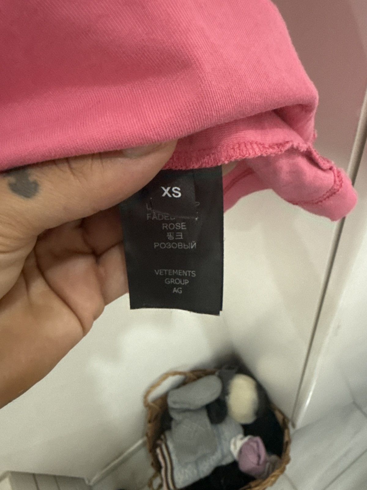 Vetements Vetements hello my name is Vetements t shirt Size US XS / EU 42 / 0 - 2 Thumbnail