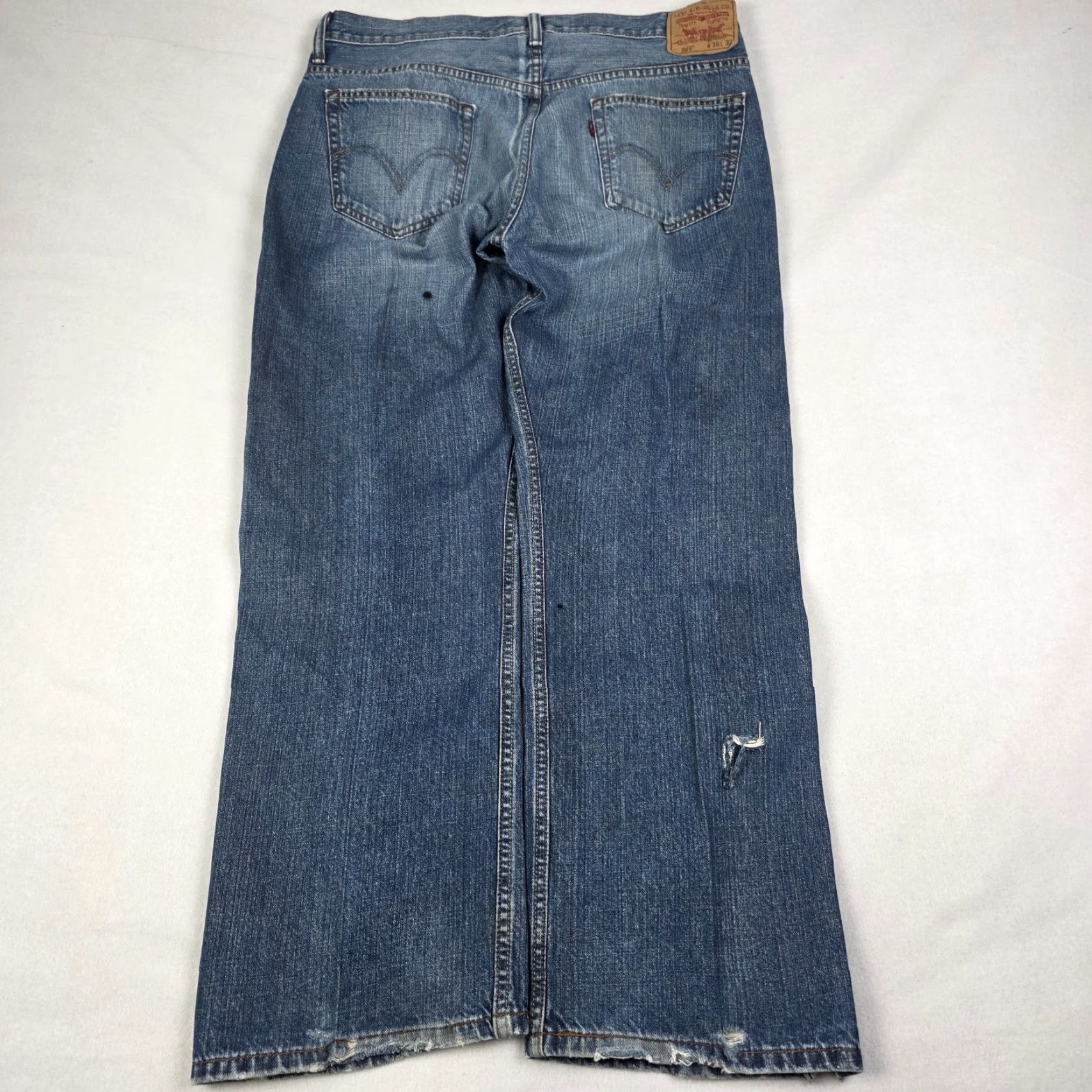 Levi's VINTAGE Levi's 569 Jeans Mens Blue 36x32 Skater Grunge Distressed Fade Size US 36 / EU 52 - 2 Thumbnail