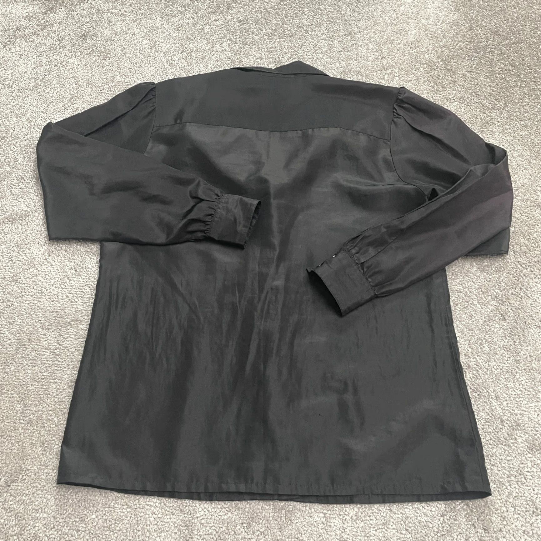 Vintage Summerfield Blouse Shirt Womens 8 Black Long Sleeve Satin Button Down Vintage? No Shirt Size M / US 6-8 / IT 42-44 - 2 Thumbnail