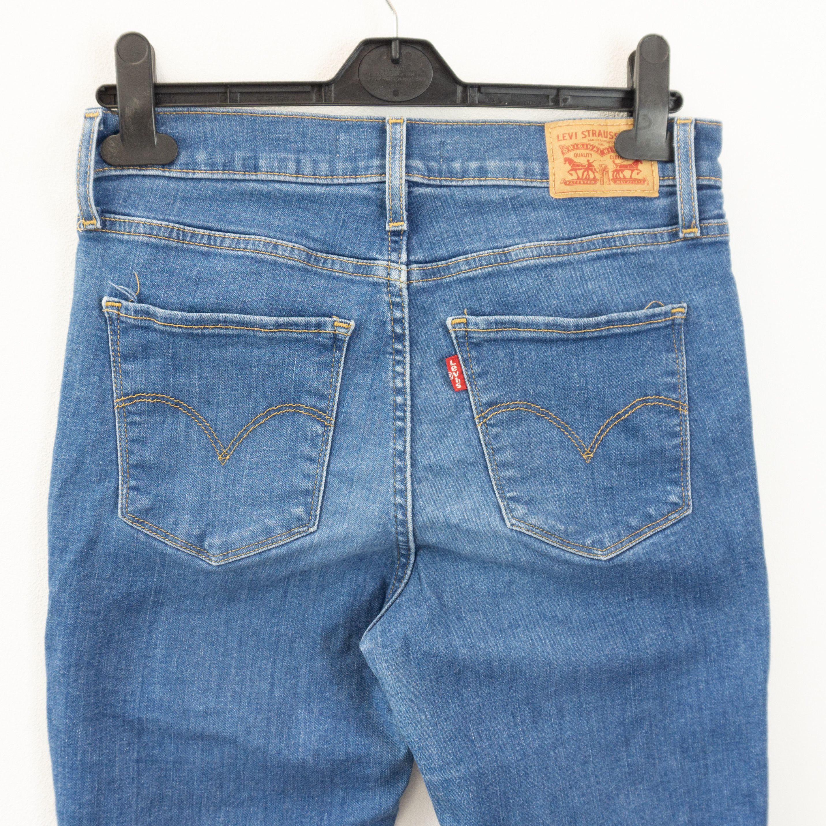 Levi's Essential Levi's 720 High Rise Skinny Jeans Size 27" / US 4 / IT 40 - 2 Thumbnail