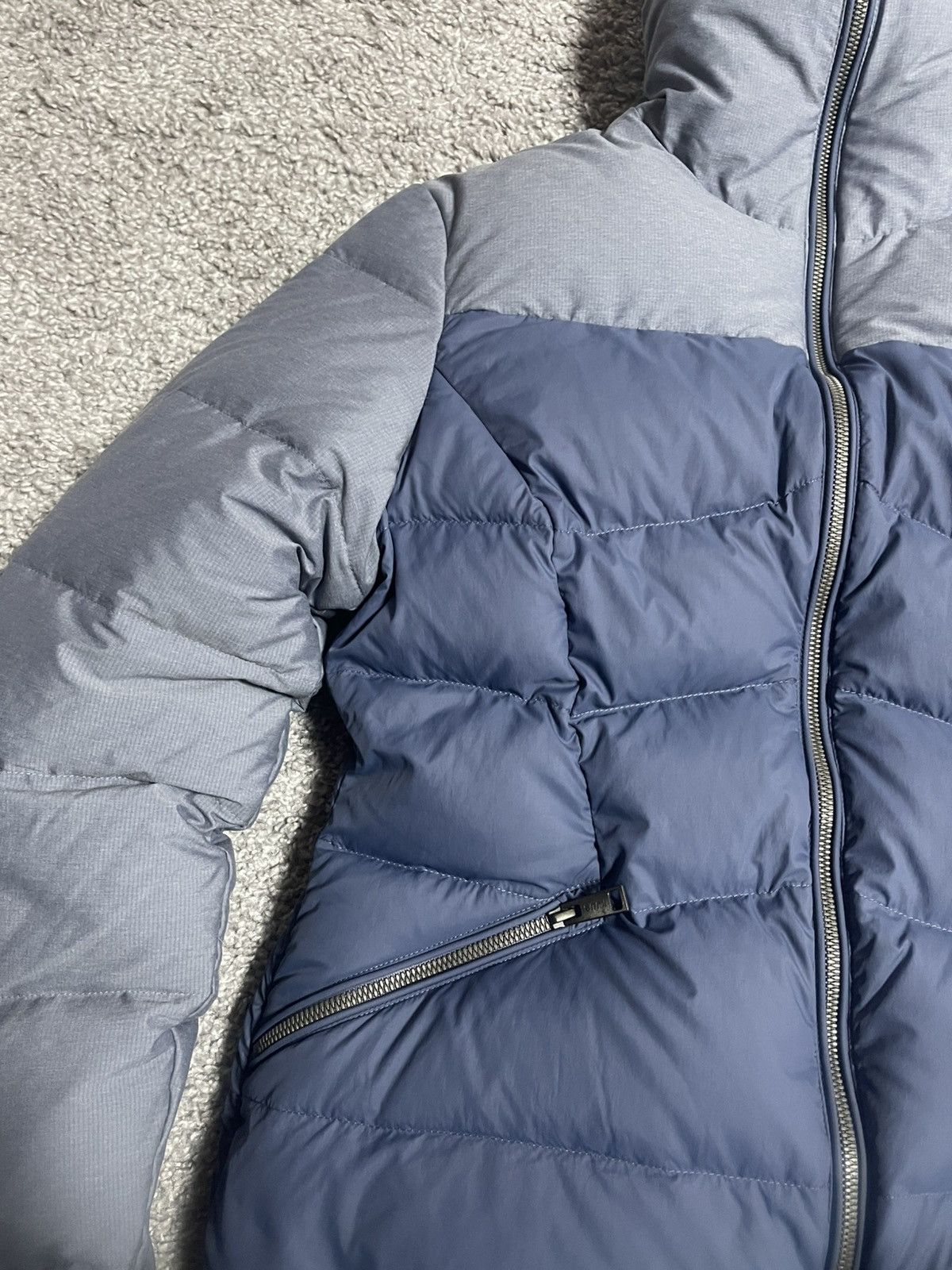KJUS KJUS LADIES LUXURY VALS FULL ZIP DOWN SIZE M MSRP $500 Size M / US 6-8 / IT 42-44 - 4 Thumbnail