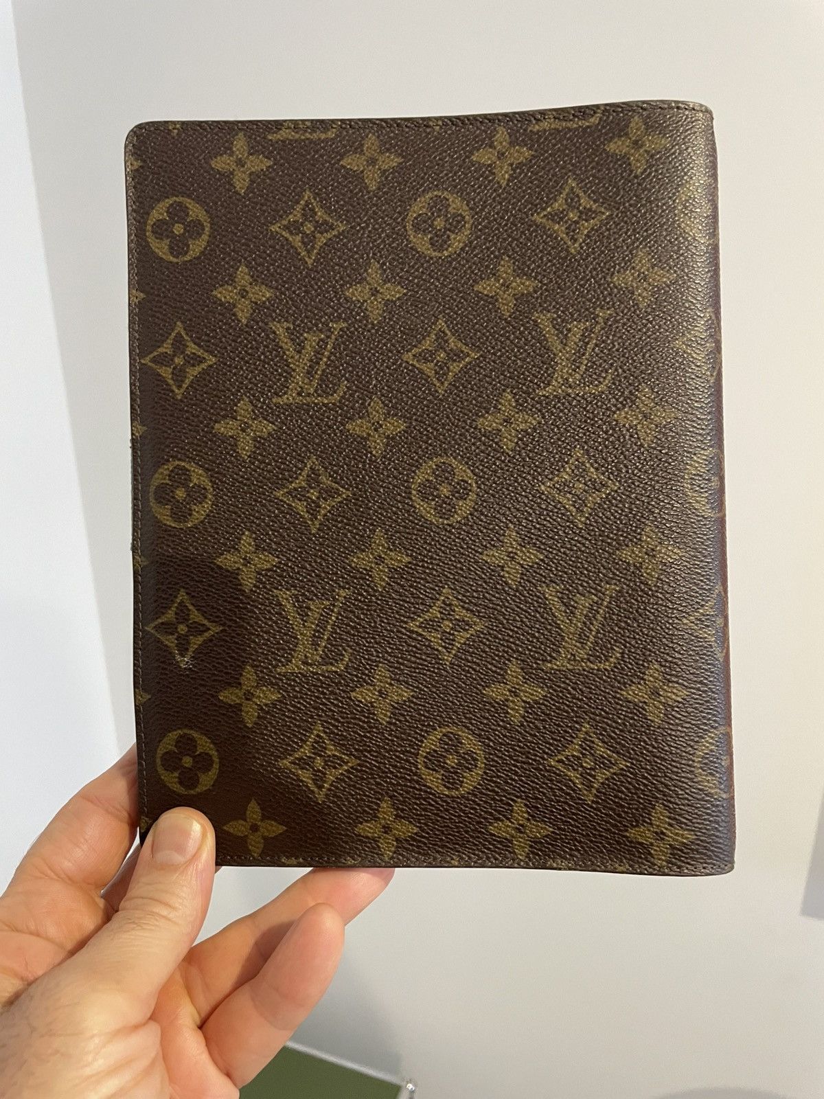 Louis Vuitton Large ring Agenda cover Size 44 - 2 Thumbnail