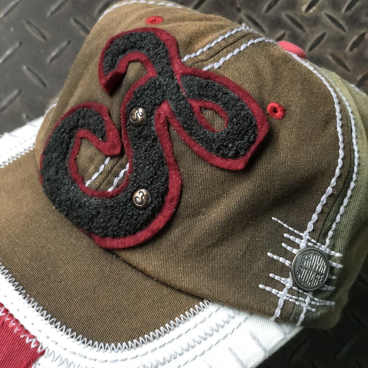 Japanese Brand Vintage Brown Square Sunfaded Distressed Hat Y2K Size ONE SIZE - 3 Thumbnail