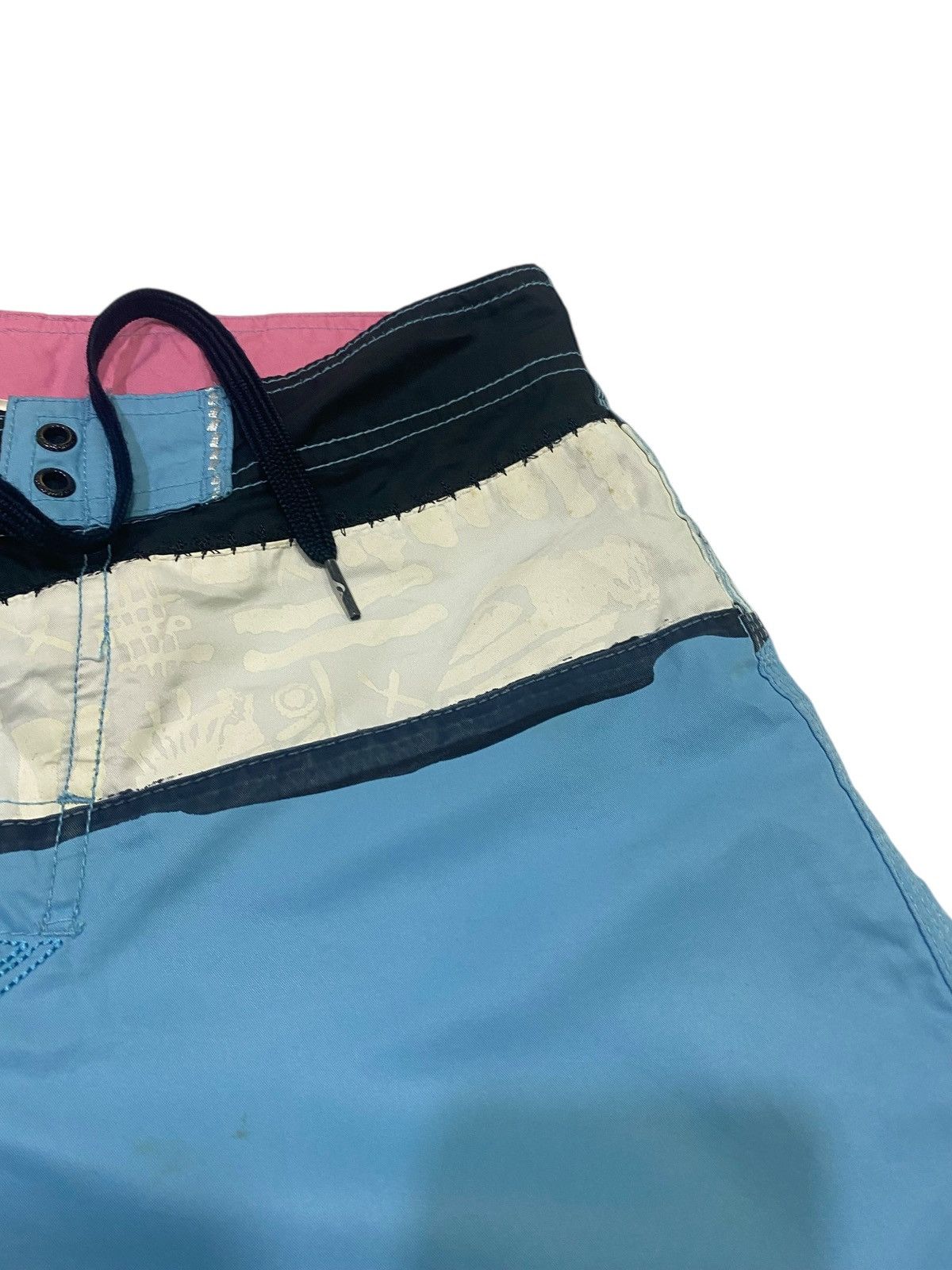 Quiksilver Y2k Quiksilver short pants Size US 30 / EU 46 - 9 Thumbnail