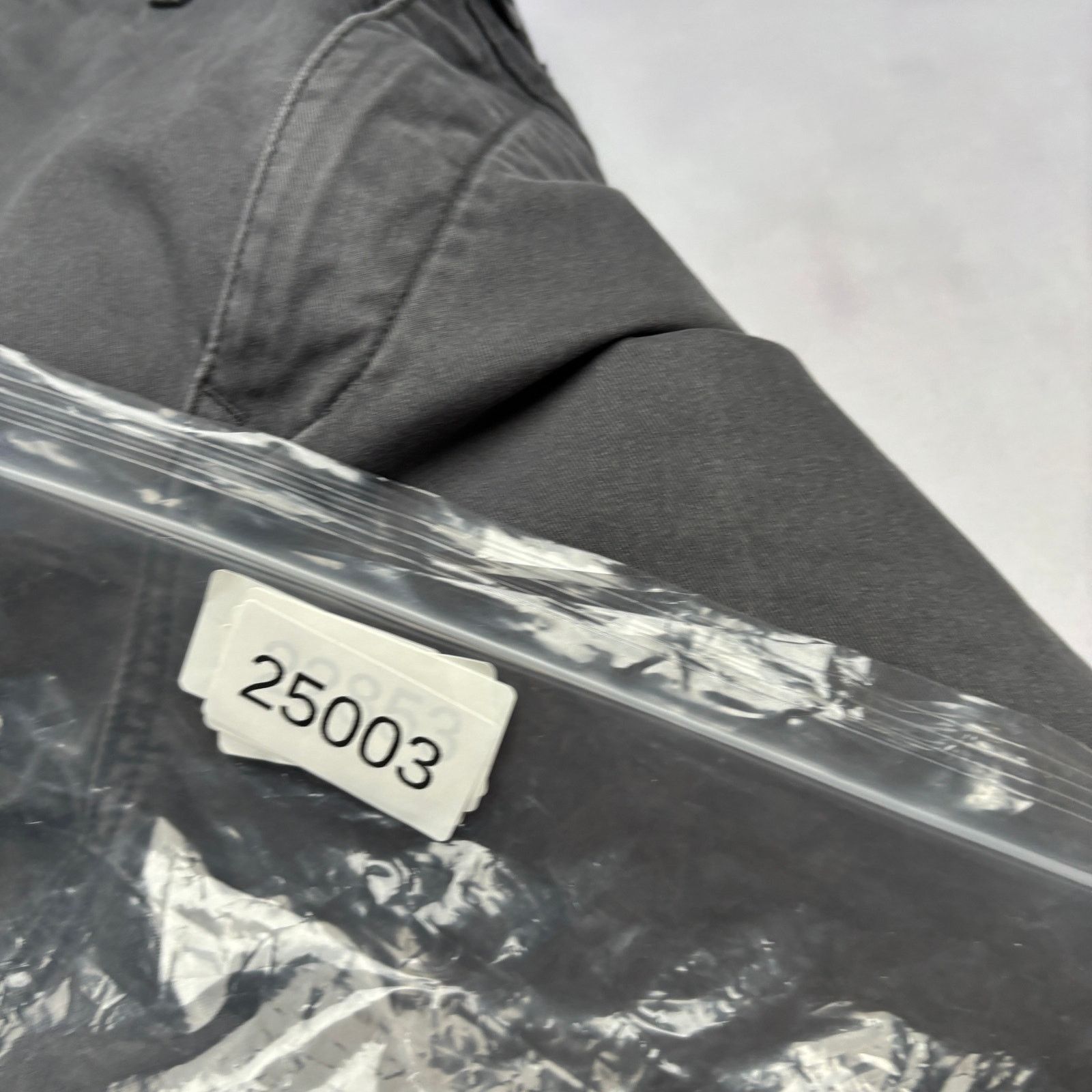 Flint And Tinder Flint and Tinder 365 Chino Shorts 34 Flat Front Workwear Size US 34 / EU 50 - 10 Thumbnail