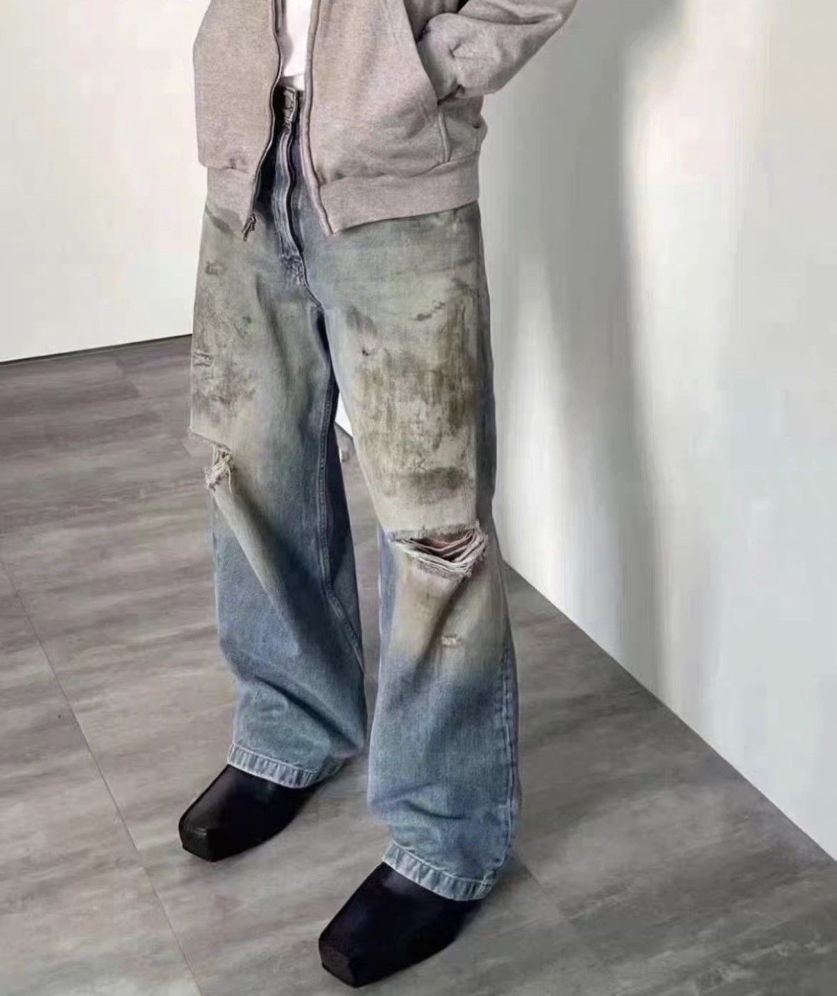 Acne Studios Acne Studios 2021M Distressed Jeans J31 Size US 33 - 7 Thumbnail