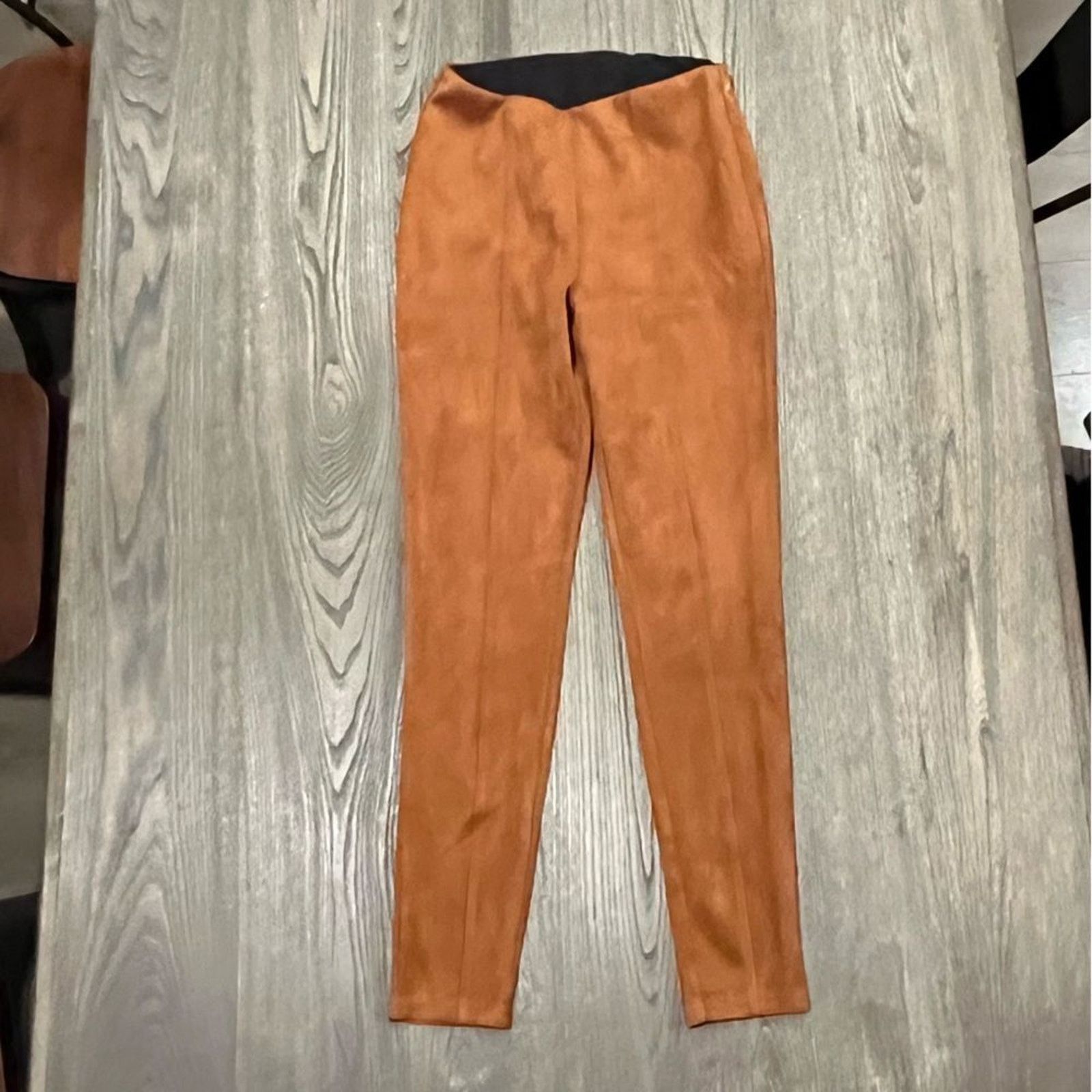 Vera Wang Simply Vera Vera Wang Legging Pants High Rise Pleat Lines S Size 24" / US 00 / IT 34 - 1 Thumbnail